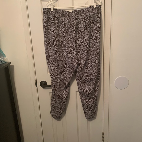 Torrid crepe pants - Picture 5 of 5